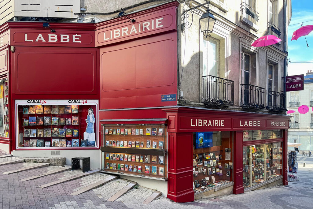 Devanture Librairie Labbé à Blois par Couppé Peinture